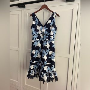 Vineyard Vines - Kentucky Derby Dress - size 4 - new with tags